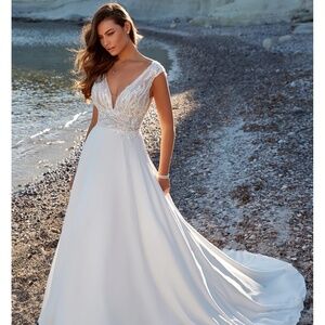 New Eddy K wedding Dress. Unaltered, Never worn